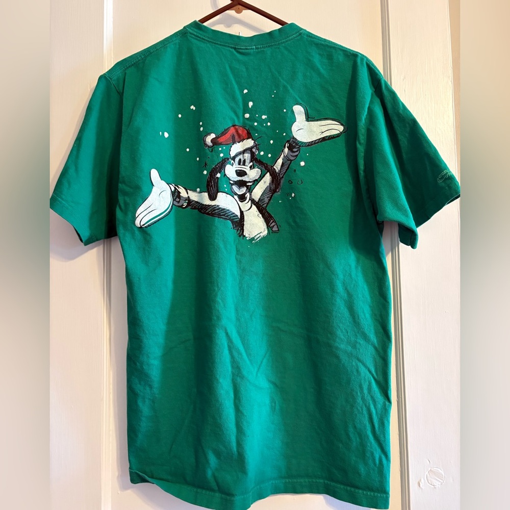 Crazy Shirts Hawaii Goofy Christmas Holiday T-shirt Disney